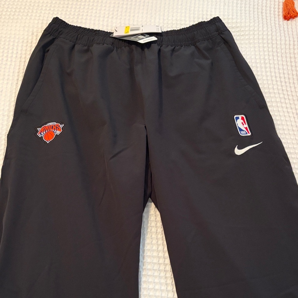 Nike Dri-Fit Men’s Black Joggers with Knicks / NBA Logo